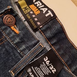 !PRICE DROP! Ariat jeans,rebar M5 size 36x32